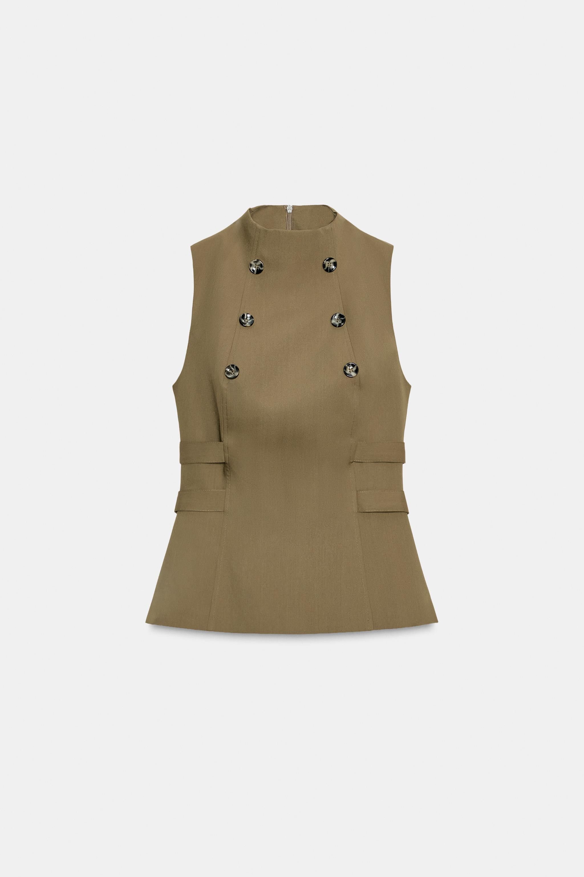 TOP WITH BUTTONS | Zara UK