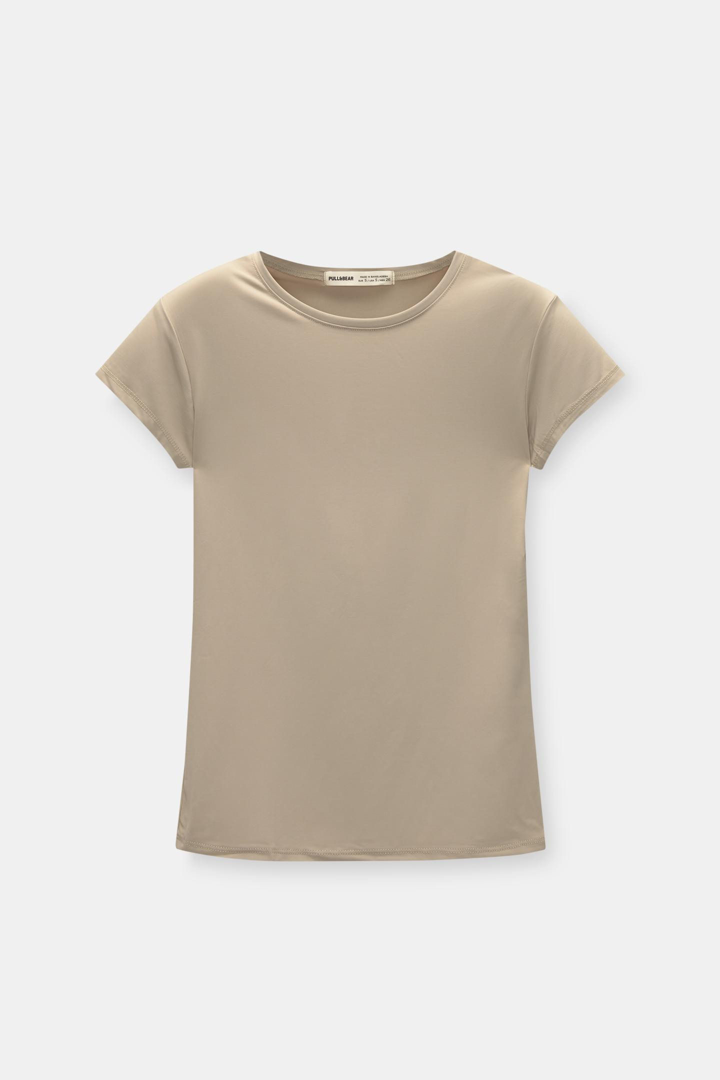 Short sleeve polyamide T-shirt | PULL and BEAR UK