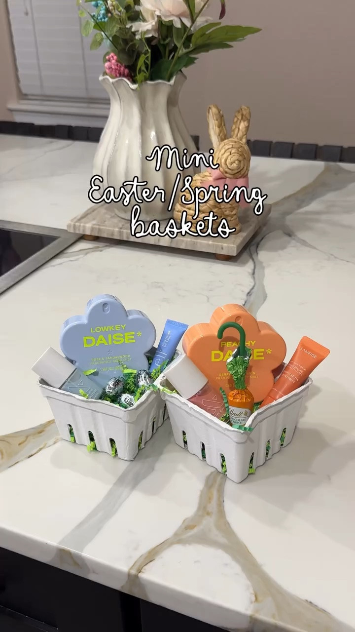 We love a good color coordinated mini Easter basket! Follow + comment “GIFT” for a link! (make sure you’re following to receive it) ✨ & if you love Holiday finds and gift ideas, follow along for more! 

#easterbasket #easterbasketidea #giftideas