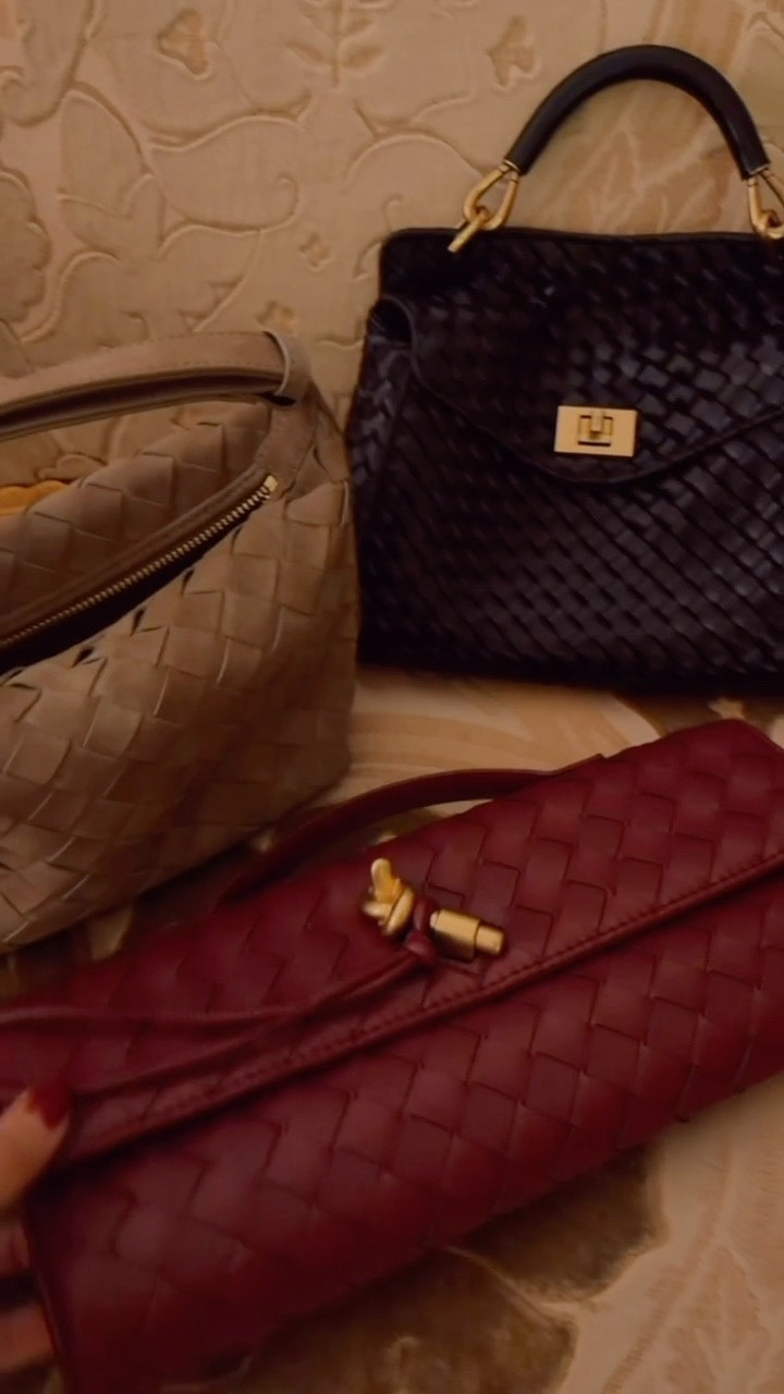 Three purses from Amazon that I have loved! Great winter purse staples!

Loverly Grey, Amazon, winter purse, winter staples, clutch, black purse, suede purse 

#LTKSeasonal