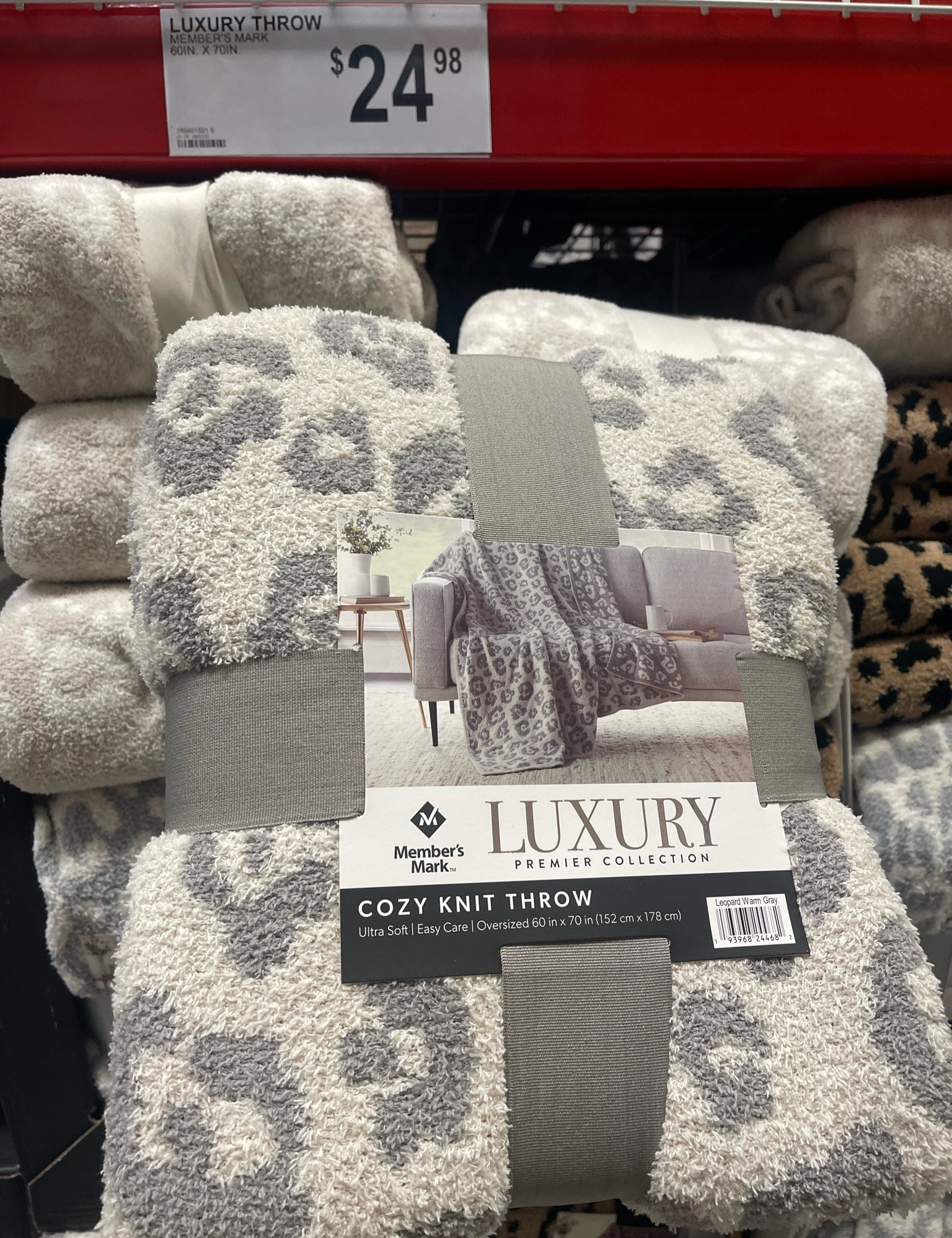 These would be the perfect gifts for Christmas! Barefoot Dreams dupe for $30!

#LTKSeasonal #LTKHoliday #LTKhome