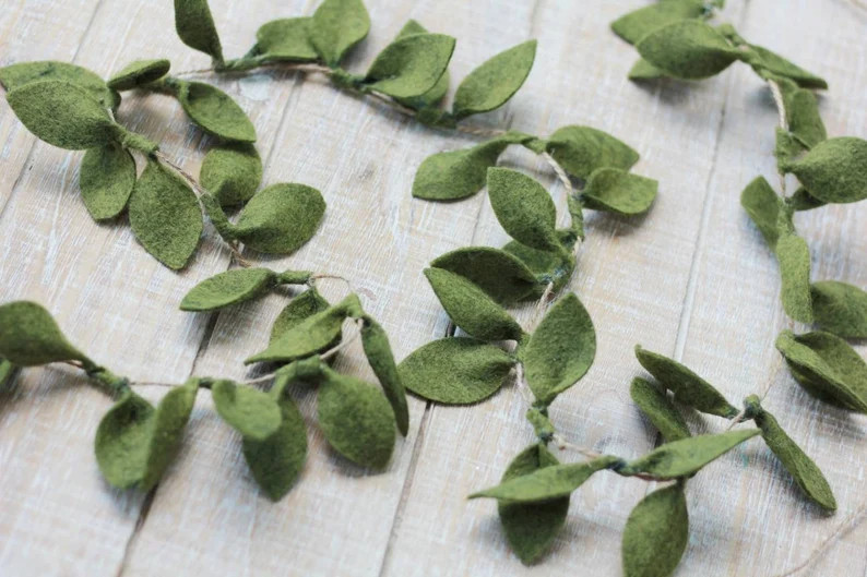 Dark Green Wool Felt Leaf Garland- Farmhouse Decor, Rustic Room Decor, Leaf Wall Hanging, Wedding... | Etsy (US)