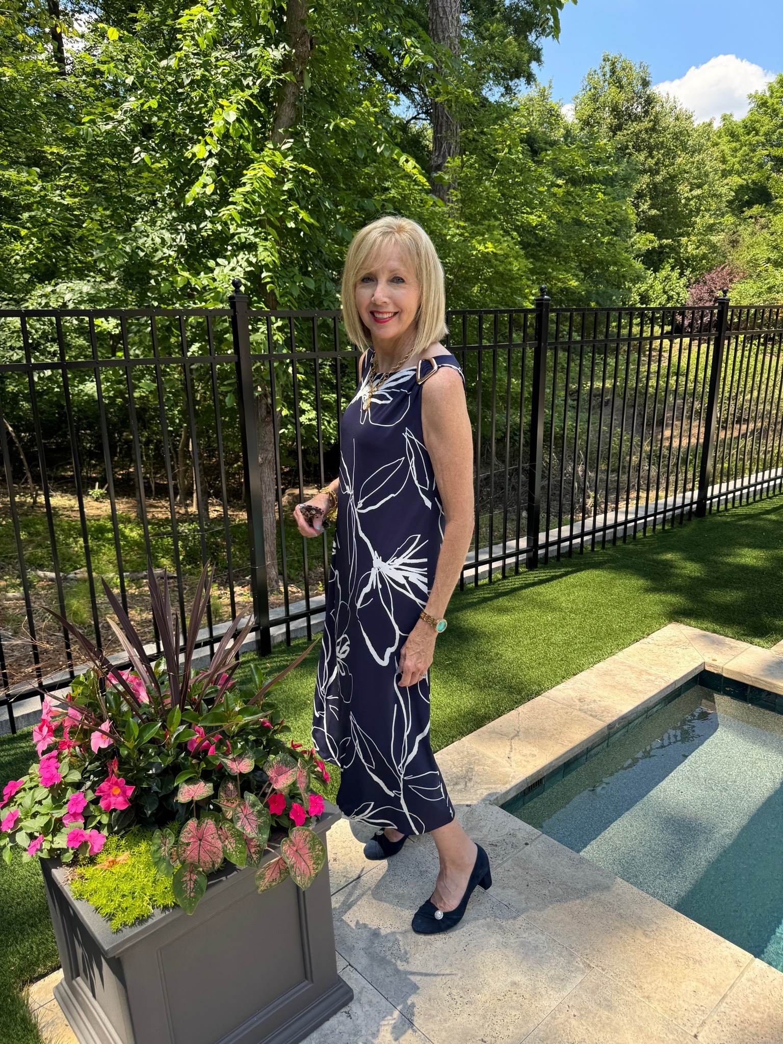 Fashion over 60

#LTKSeasonal