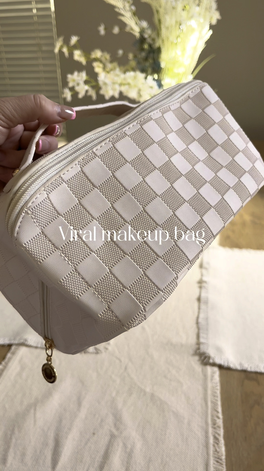  SOIDRAM Large Capacity Travel Cosmetic Bag Makeup Bag