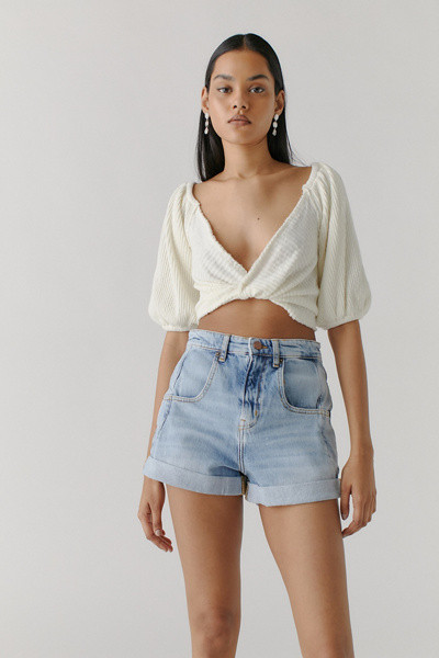 BDG Carrie Denim Short — Light Wash | Urban Outfitters (US and RoW)