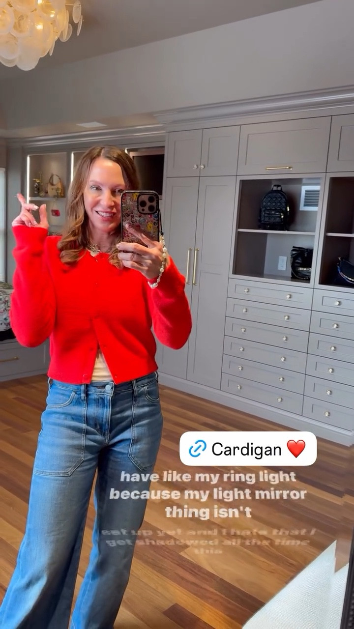 Love a good cardigan and jeans combo! 

#LTKgrwm #LTKdayinmylife #LTKootd