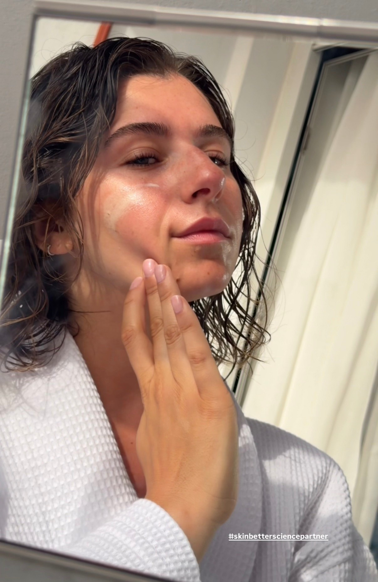 #skinbettersciencepartner  my fave skin better products! Trio Rebalancing Moisture treatment, AlphaRet Overnight Cream, Even Intensive Skin Tone Corrective Serum #skinbetter #skinbetterpartner #skinbettersciencepartner @skinbetter
