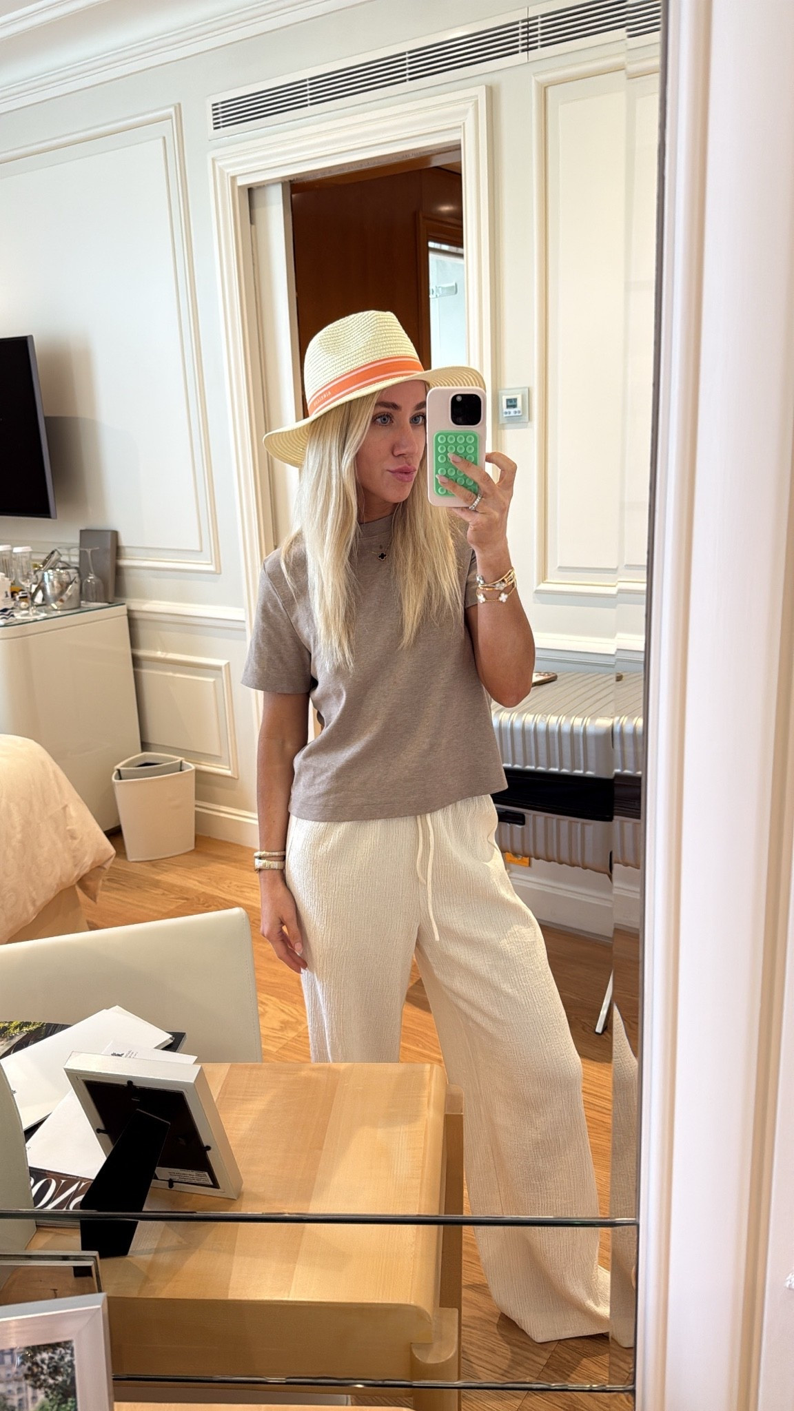 Cozy and chic summer travel outfit 

S shirt 
XS pants