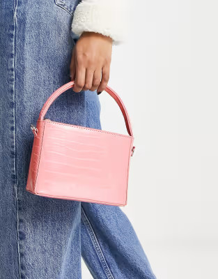 ASOS DESIGN – Kastenförmige Tasche in Kroko-Rosa mit Griff oben und abnehmbarem Träger | ASOS (Global)