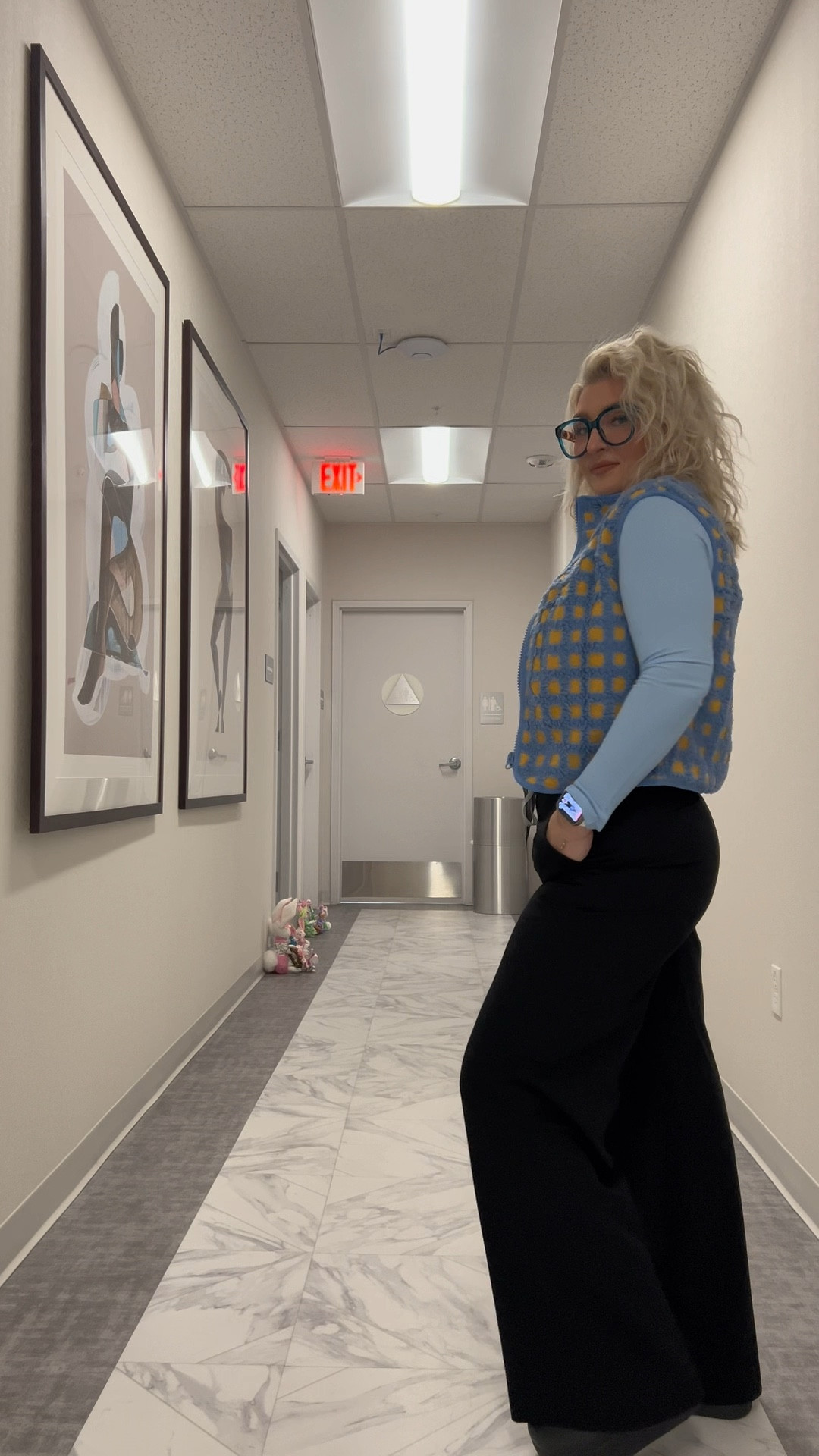 these are the FIGS wide leg pants everyone asks me about
this is how they actually fit
