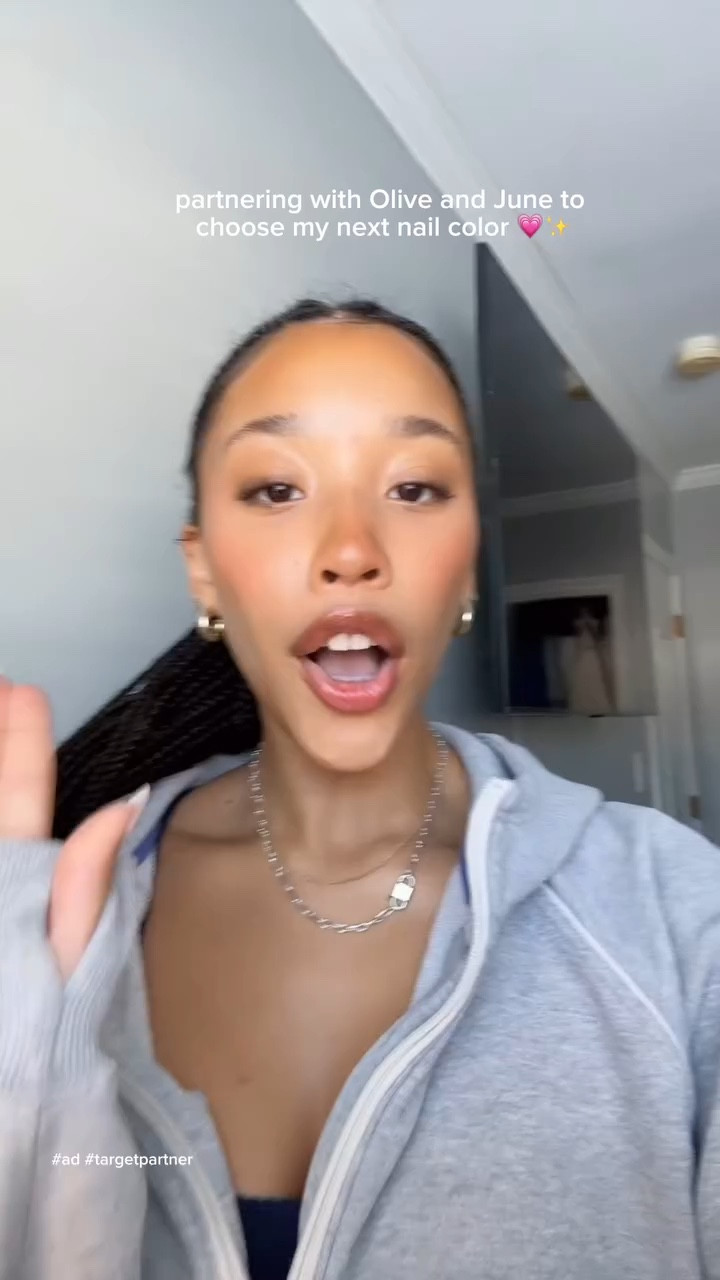#ad Which shade are we liking more ladies?!? @oliveandjune 🥛🤍🫧💗✨☁️ 



#nailsathome #oliveandjune #oliveandjunepartner #diynails  #diymani #gelmani #diygel #targetpartner #Target @oliveandjune @target