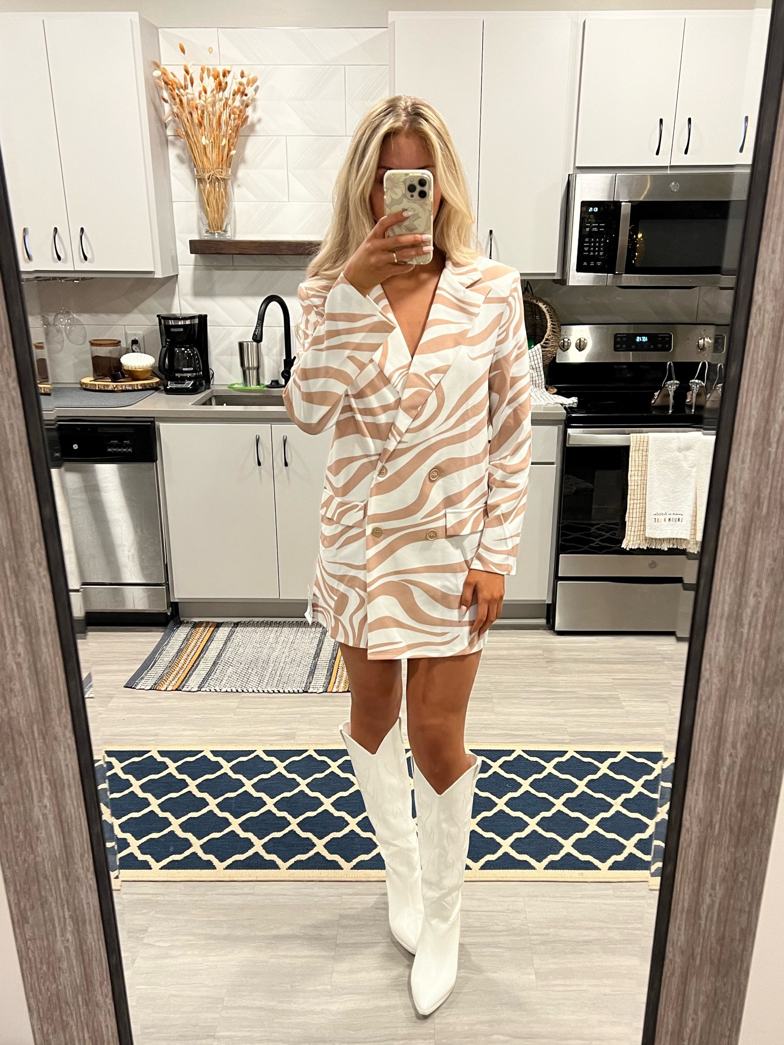 zebra baby 🦓 

#LTKSeasonal #LTKworkwear #LTKunder100