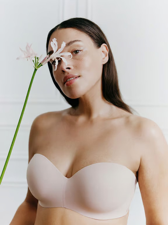 Norah Comfort Strapless Convertible Bra Nude Rose | Chantelle Lingerie