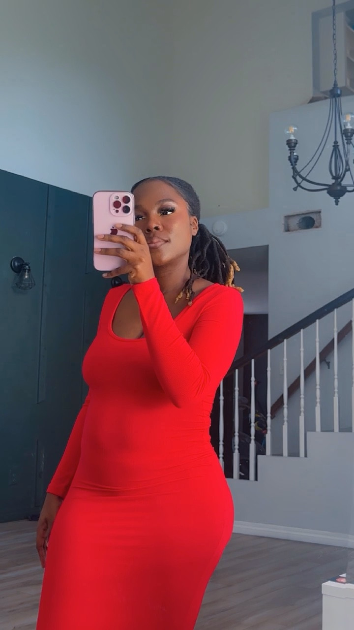 The perfect lounge dress with the perfect amount of stretch that would allow you to size up or down💋I’m 5’4 and picked a small but can definitely go down to an extra smalll

#LTKfindsunder50 #LTKstyletip #LTKbeauty