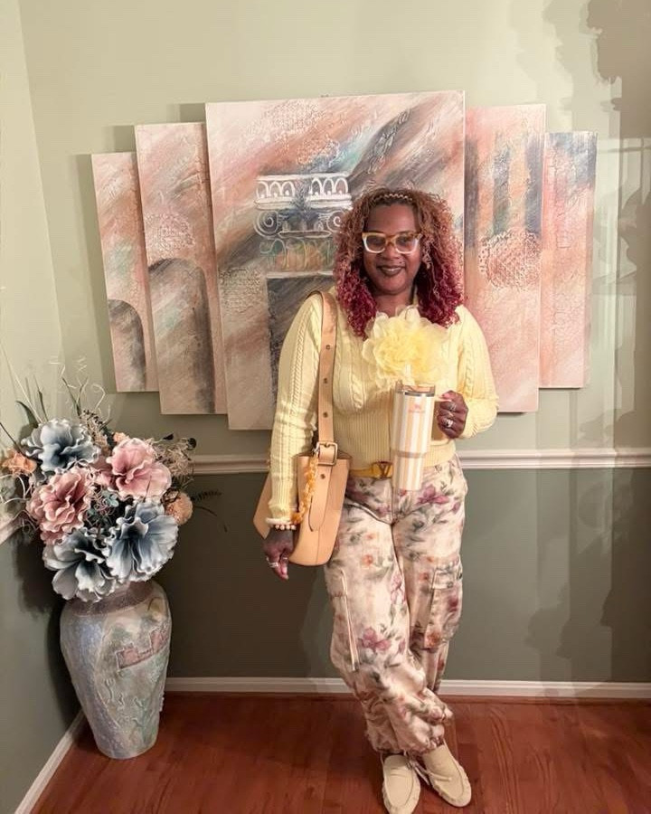 Hello, Yellow! My Coach Bleeker in Vanilla & fit of the day are giving Sunshine because that’s exactly what I’m channeling today. ☀️

Happy Monday!!!

#LTKootd #LTKMothersDay #LTKmomlife