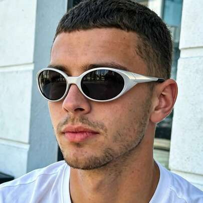 1pc Y2K Futuristic Oval Fashion Glasses For Men, Silver & Black Sports Street Fashion Accessory, Cyberpunk Narrow Frame Streamlined Fashion Glasses, R | SHEIN