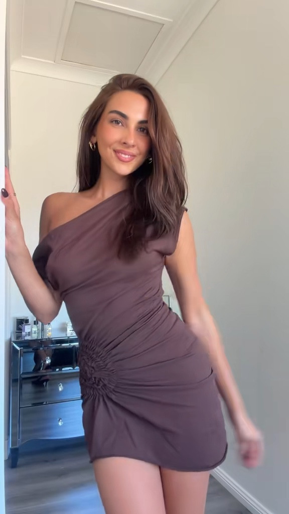 Fave accessory is legs! 

#LTKsummer #LTKaustralia #LTKFashionMonth