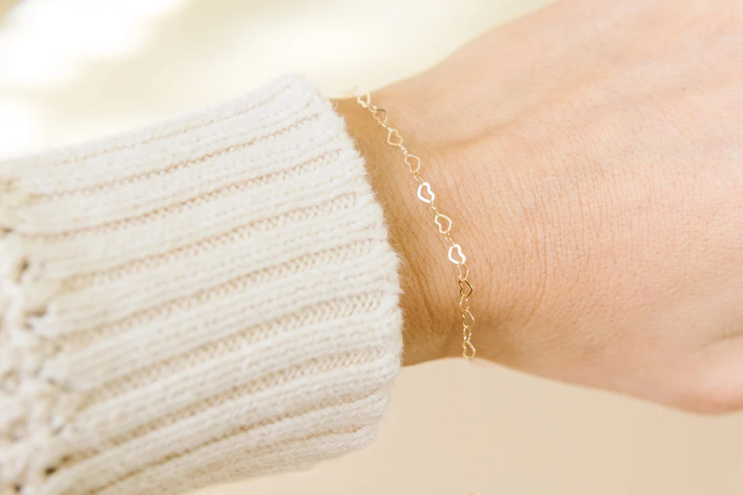 14k Gold Filled Heart Chain Bracelet: Dainty Minimalist Jewelry | Etsy (US)