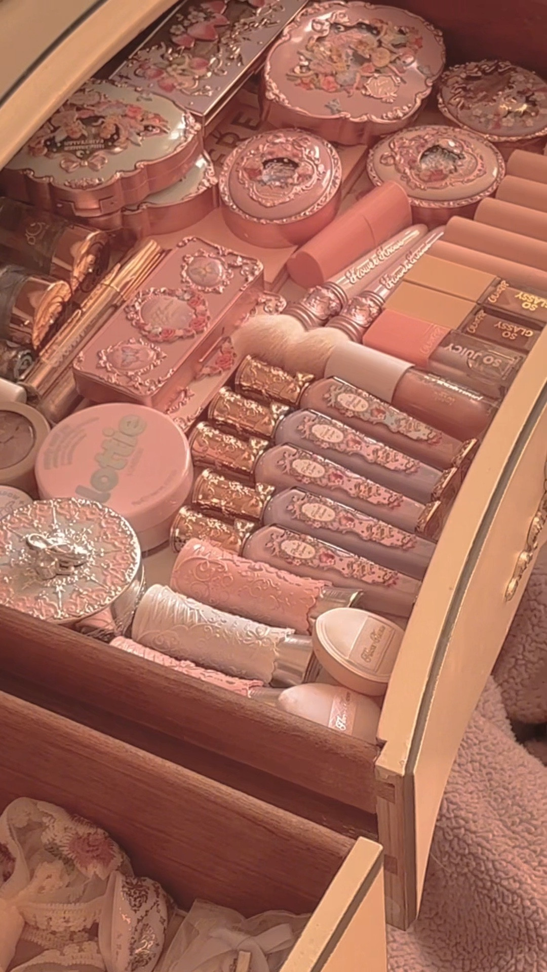 a vanity full of Flower Knows magic 🥹✨ if you buy directly from the website, my affiliate DC is: BUTTTACUP 🎀🤍 the perfect gift ideas for Christmas! 🎄 #fairy #princess #makeup

#LTKskincare #LTKbeauty #LTKmakeup