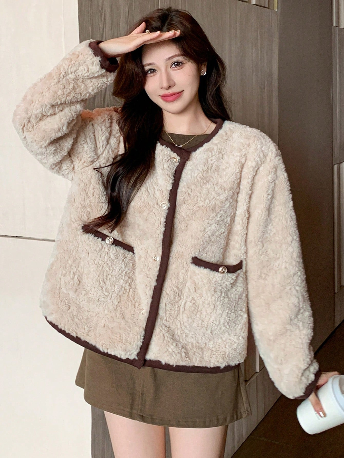 DAZY Damen elegante lange Ärmel Jacke mit Knopfverschluss, Kontrast Besatz und Teddyfell, kurz g... | SHEIN