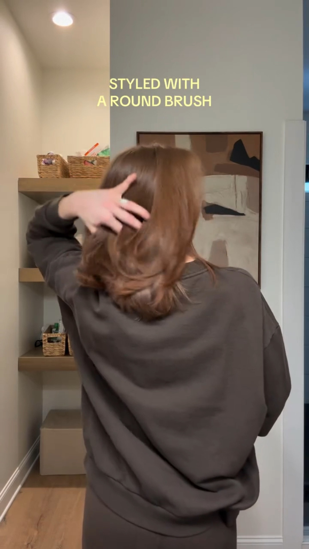 A lil round brushing changes everything 🚿🧖🏼‍♀️ Say DETAILS for the 🔗 to everything! 

#hair #abbeyyungmethod #abbeyyung #drugstorehaircare #healthyhairgoals healthy hair tips, healthy hair journey, blowout, blowout round brush