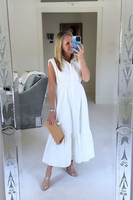 Gorgeous white midi dress with structured shoulders and ruffle hem line. Quiet luxury trend under $100! That’s true to size available XS-XXXL