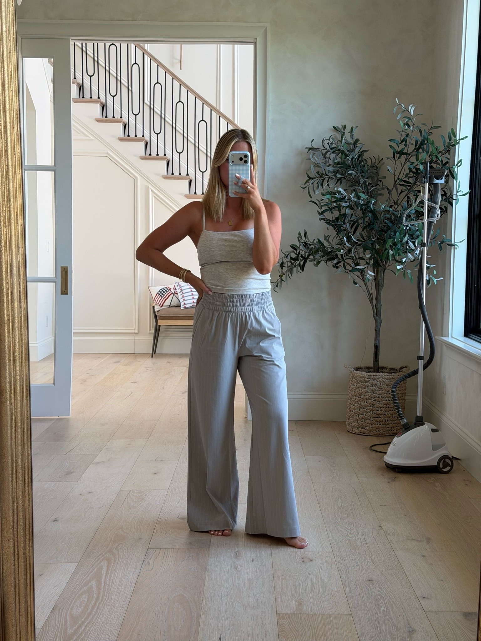 Comfy chic lounge set I just got from @Vuori US I’m gonna need more colors in these pants they are so good!

#LTKootd #LTKActive