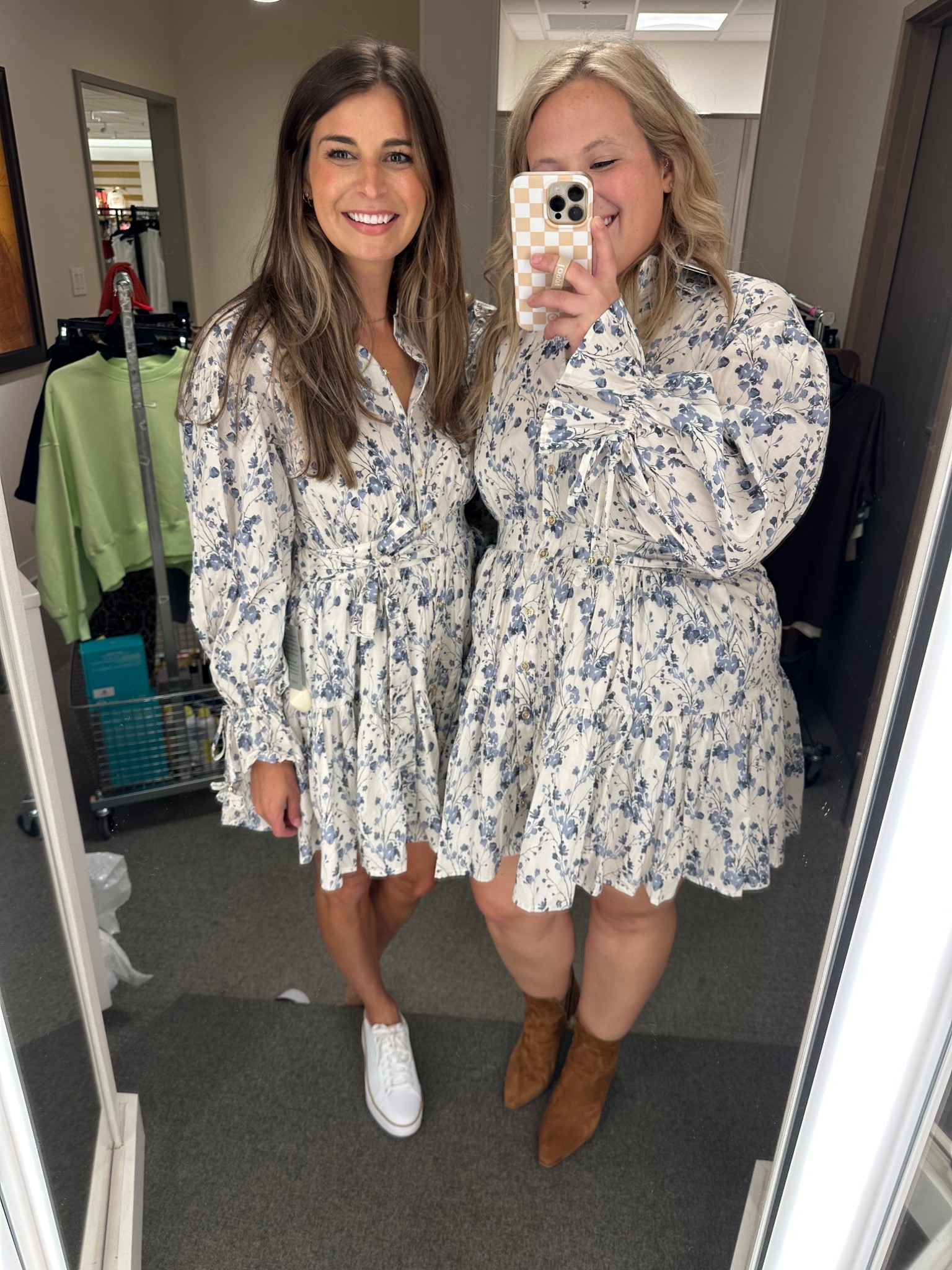 Shop Nsale dress
Me- small
Jamie-xl