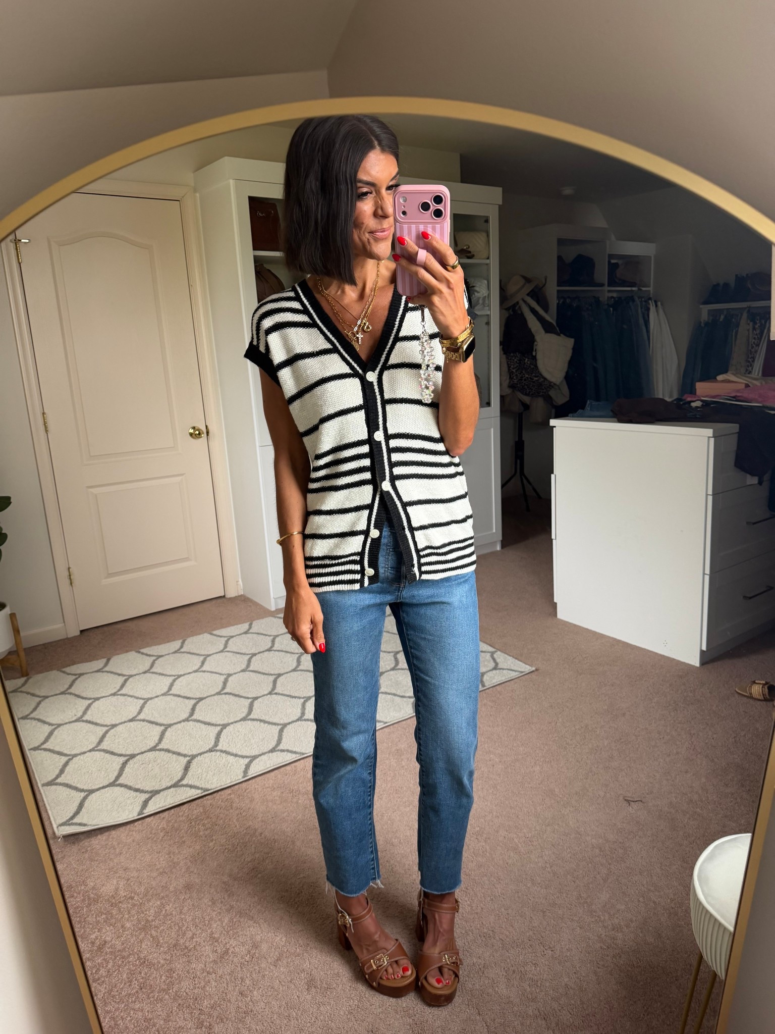 Size small in vest Sized up one in Levi jeans

#LTKSeasonal #LTKdayinmylife #LTKootd