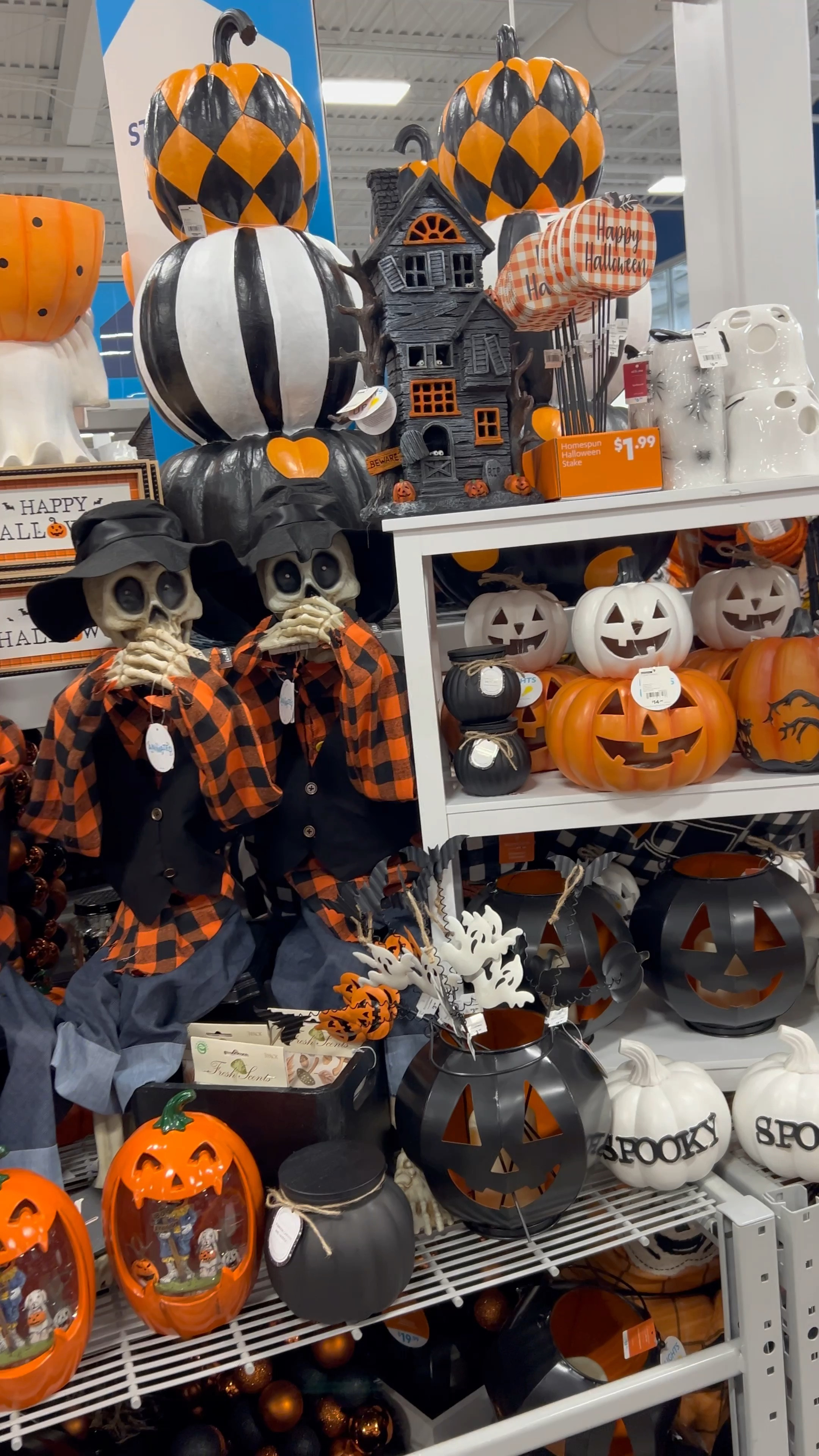 AtHome has their Halloween stuff out!!!
•
Everything is so dang cute!!
•
#Halloween #Halloweendecor #Halloweentime #pumpkintopiary #AtHomeHalloween #Homedecor #Fallhomedecor #home #Halloweendecorations #pumpkins

#LTKSeasonal #LTKHome #LTKFamily