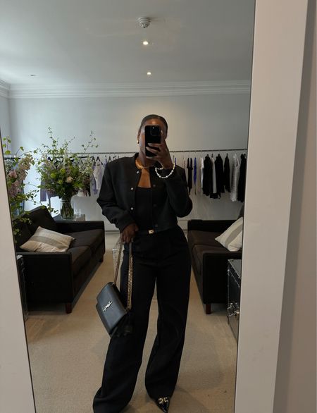 All black OOTD

#LTKworkwear #LTKmodest #LTKstyletip