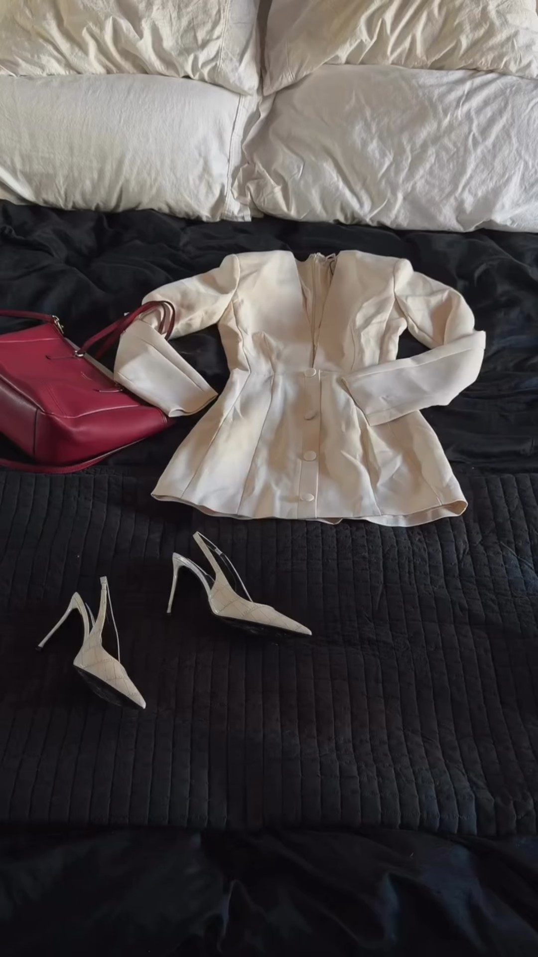 about time to play dress up again! 🗣️

#LTKSeasonal #LTKootd #LTKgrwm