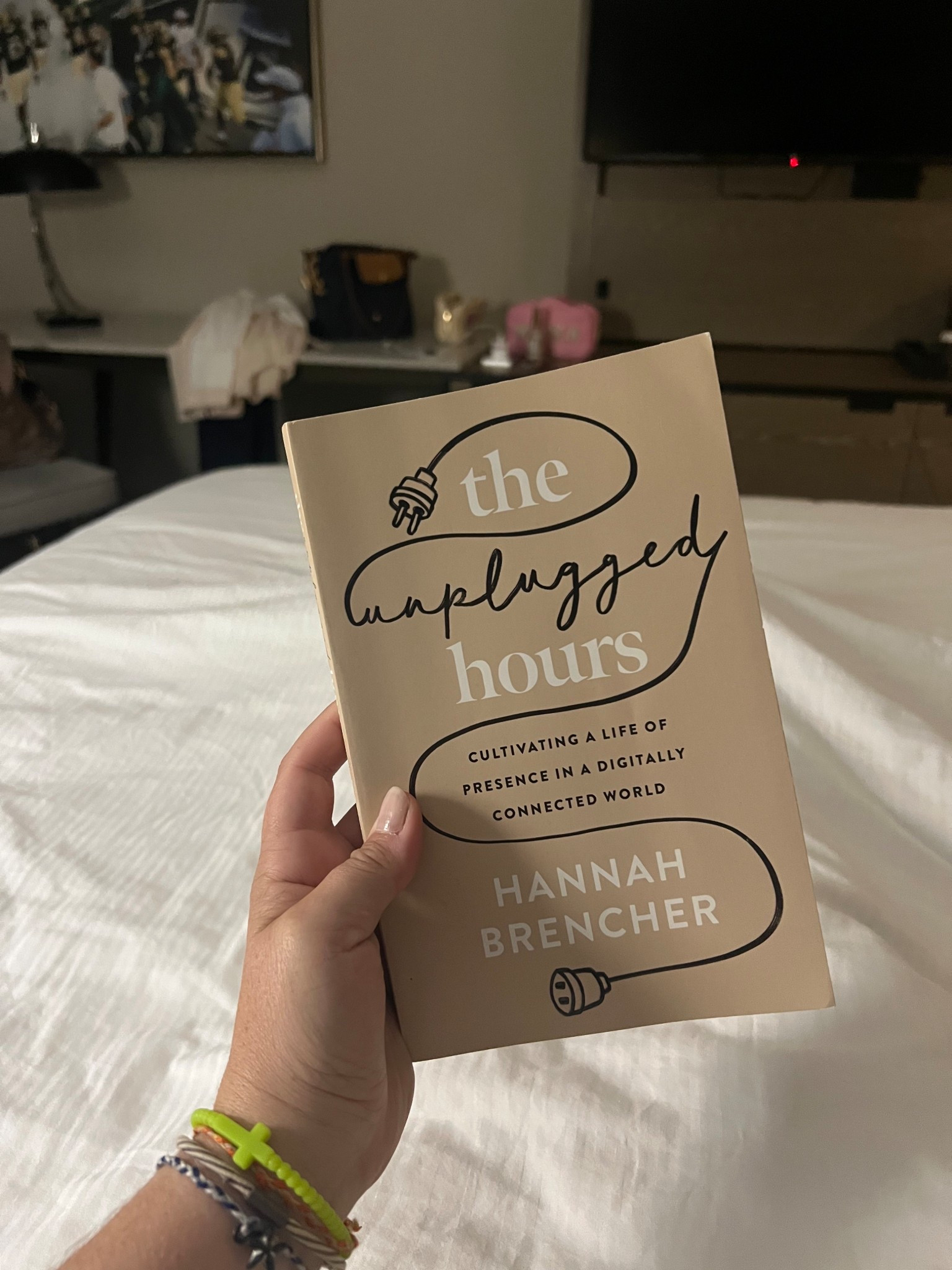 The Unplugged Hours - perfect weekend read!


#LTKSaleAlert