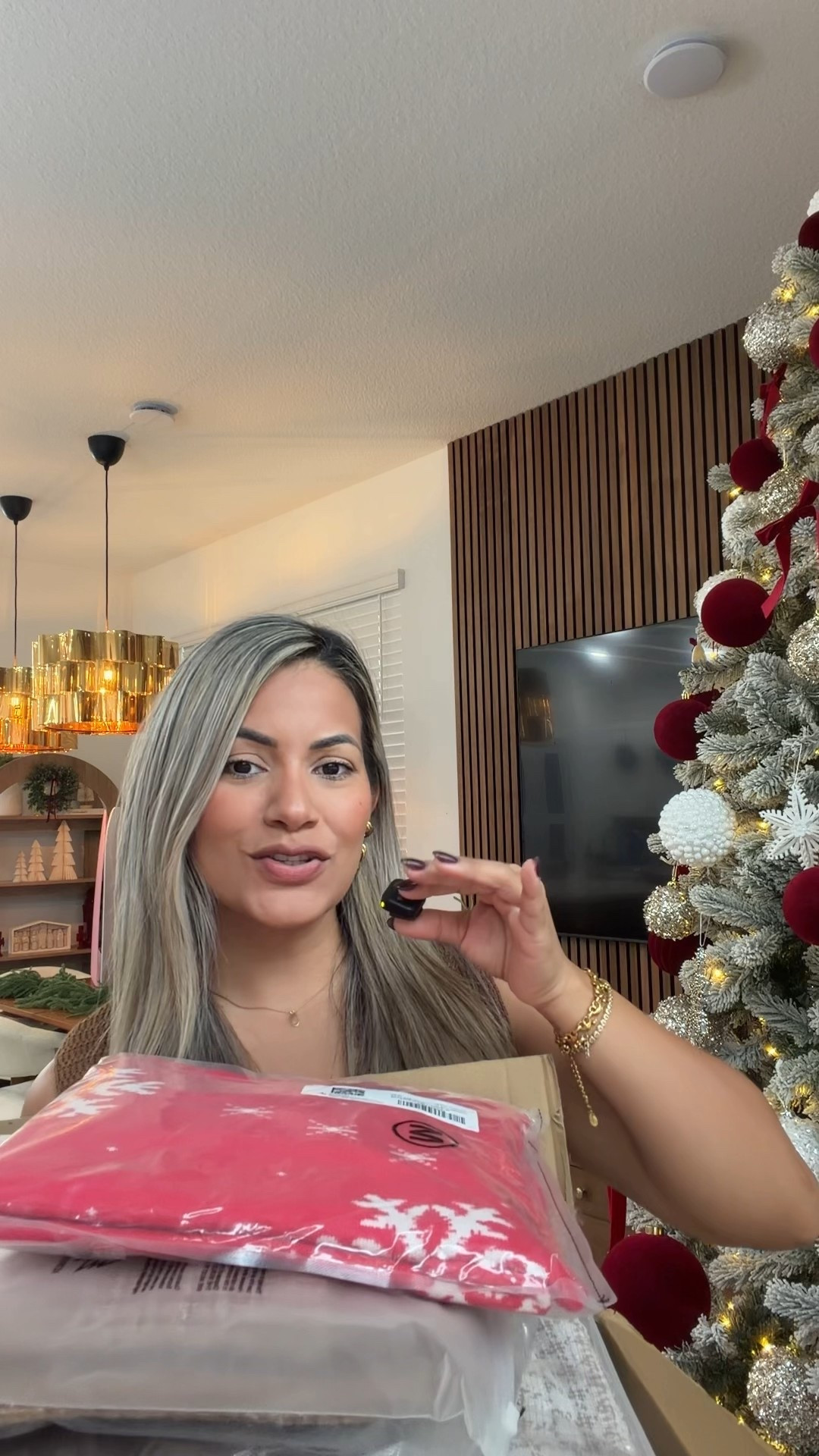 Taking advantage of this black Friday to renew my closet a little 👗

#LTKHoliday #LTKActive #LTKSaleAlert