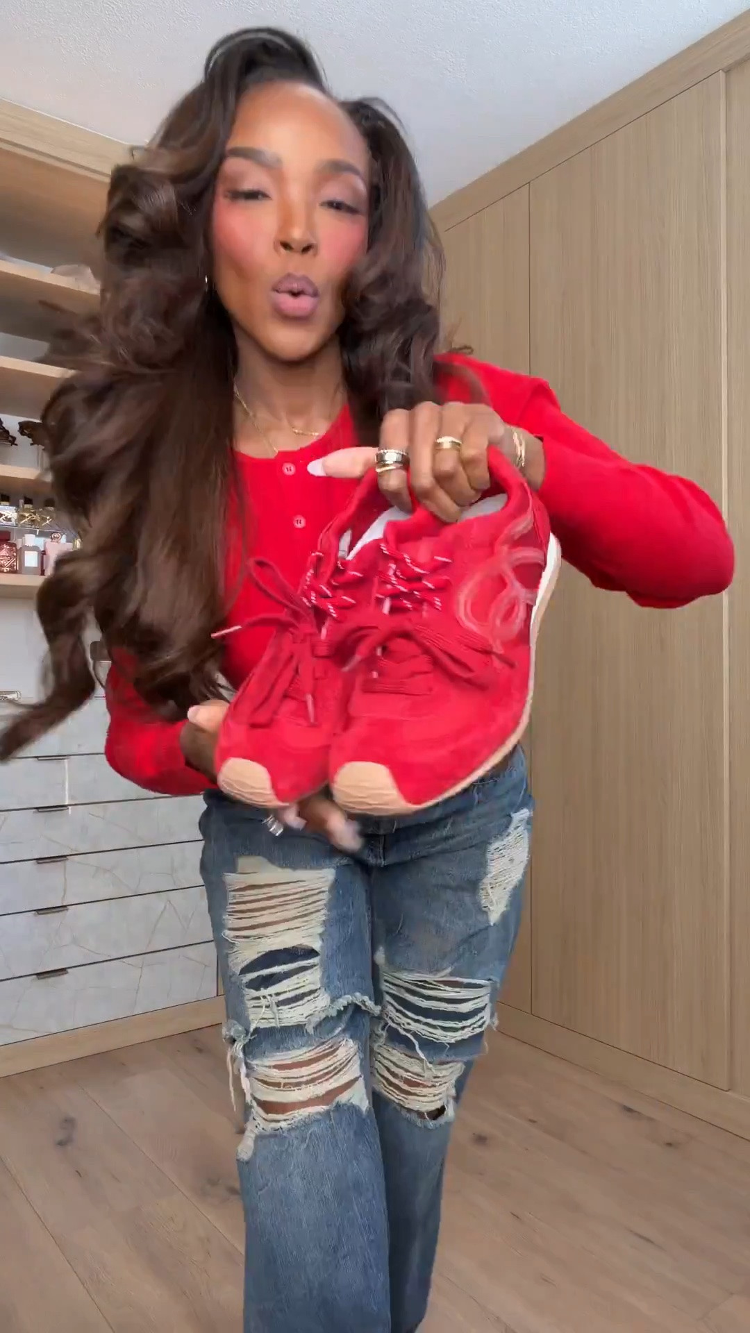 RED + DENIM = ALWAYS A YES ❤️

A fitted red cardigan with relaxed distressed denim is such an easy way to make casual feel styled. Perfect for brunch, shopping, a casual date or weekend plans.

Wearing: Size Small | 5’4” | 140 lbs | 34D-27-40

red cardigan outfit, distressed jeans outfit, baggy jeans women, casual fall outfit, red top outfit, weekend outfit ideas, fall denim outfit, trendy casual outfits, brunch outfit women, elevated casual style, petite fall fashion, everyday outfit inspiration

📲 Download the FREE LTK app & follow me (@kirasfashionfinds).