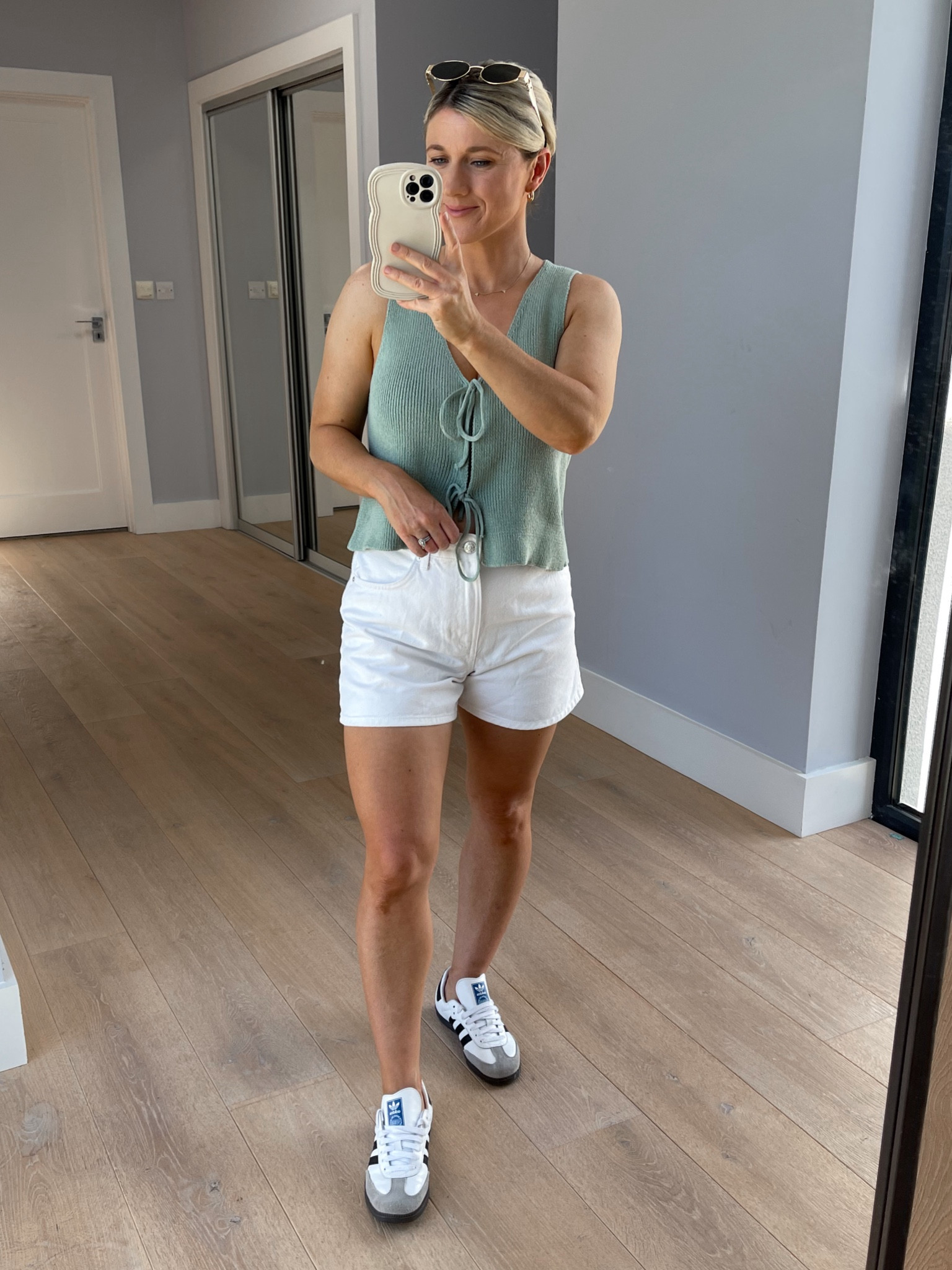 Knitted top in size M
Shorts in size 8 

#LTKireland #LTKstyletip #LTKeurope