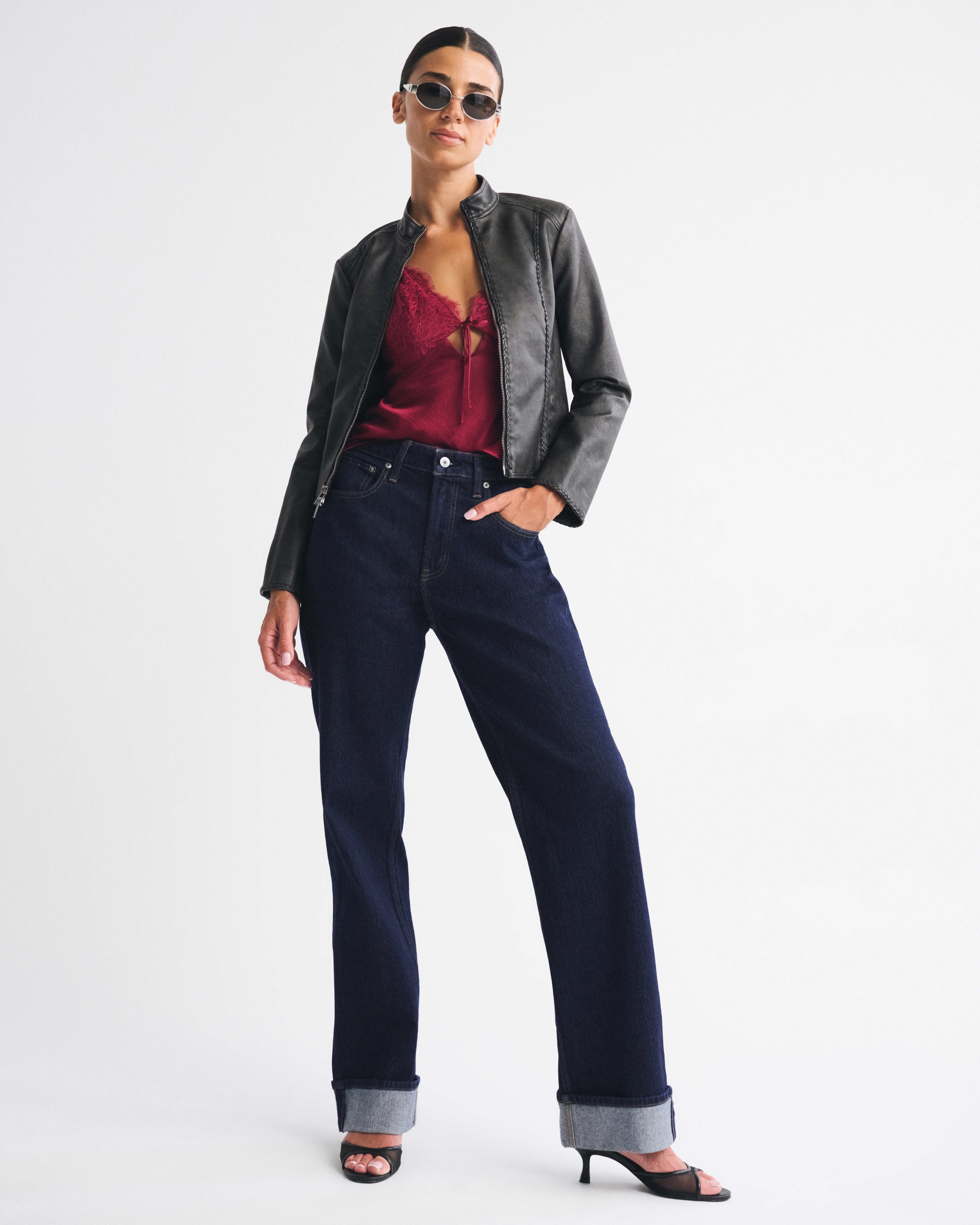 Curve Love High Rise 90s Relaxed Cuffed Hem Jean | Abercrombie & Fitch (US)