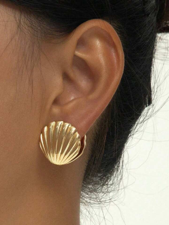1 Pair Ocean Style Earrings, Golden Shell Design Hoop Earring, Match Daily Outfits, Party Accessories, Perfect Summer Vacation Decor | SHEIN