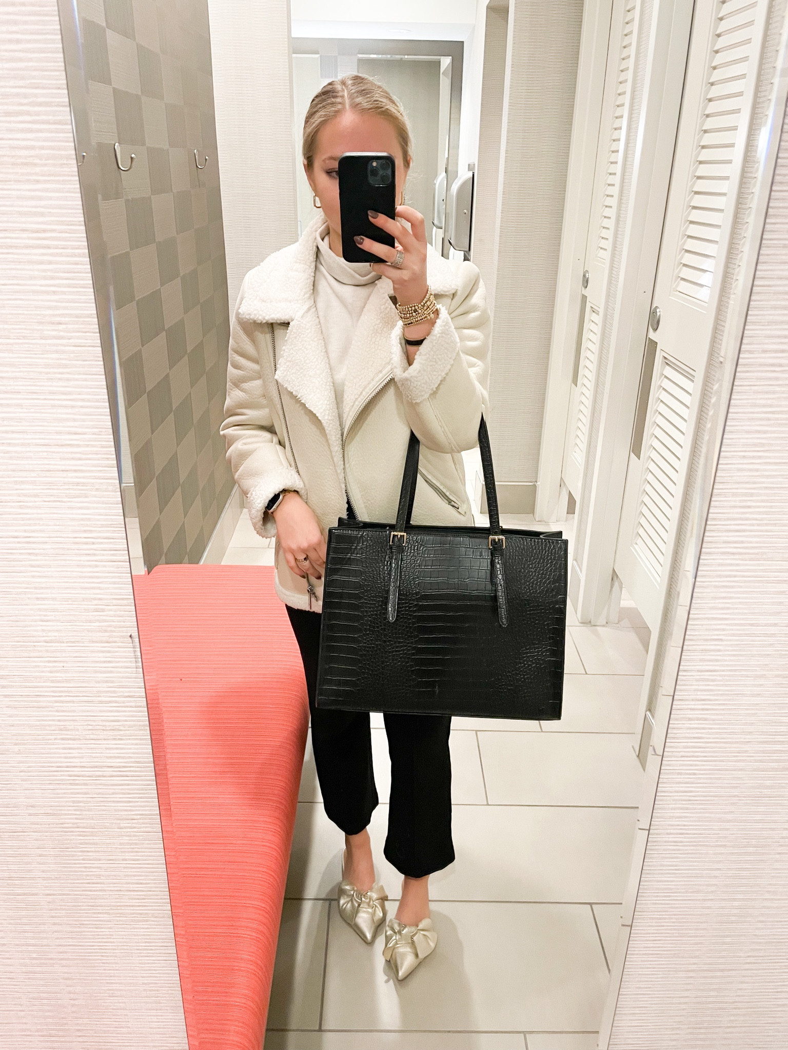 This bag is the perfect dupe for the Beis Work Tote! It has so much storage, compartments for my laptop and charger, and zipper pockets. It has held up so well since I got it in July! Great for traveling too 👜✈️ only $36 vs. $118 and available in many colors

#LTKunder50 #LTKworkwear #LTKitbag