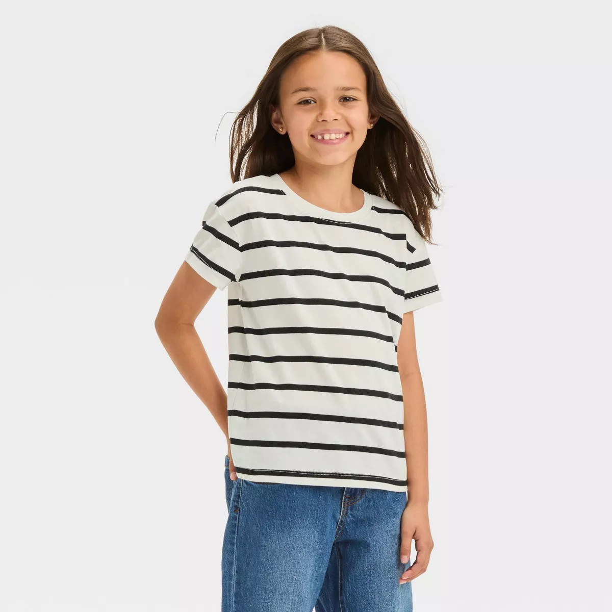 Girls' Short Sleeve Heart T-Shirt - Cat & Jack™ Cream/Lavender M | Target
