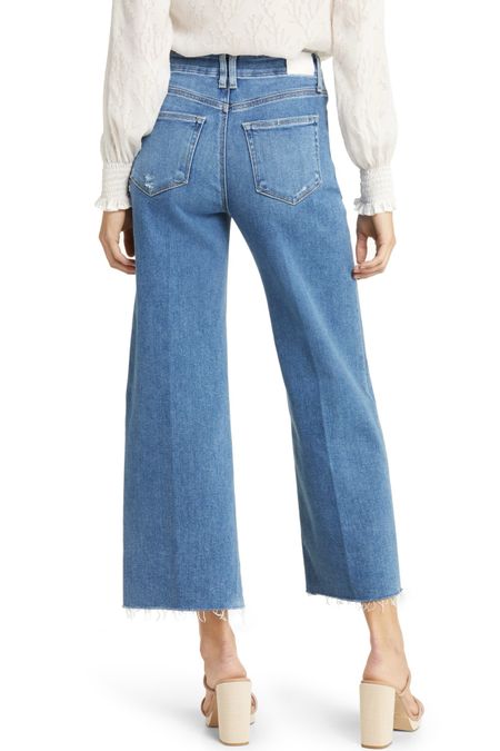 Jeans
Denim
Cropped jeans
Wide leg cropped jeans        