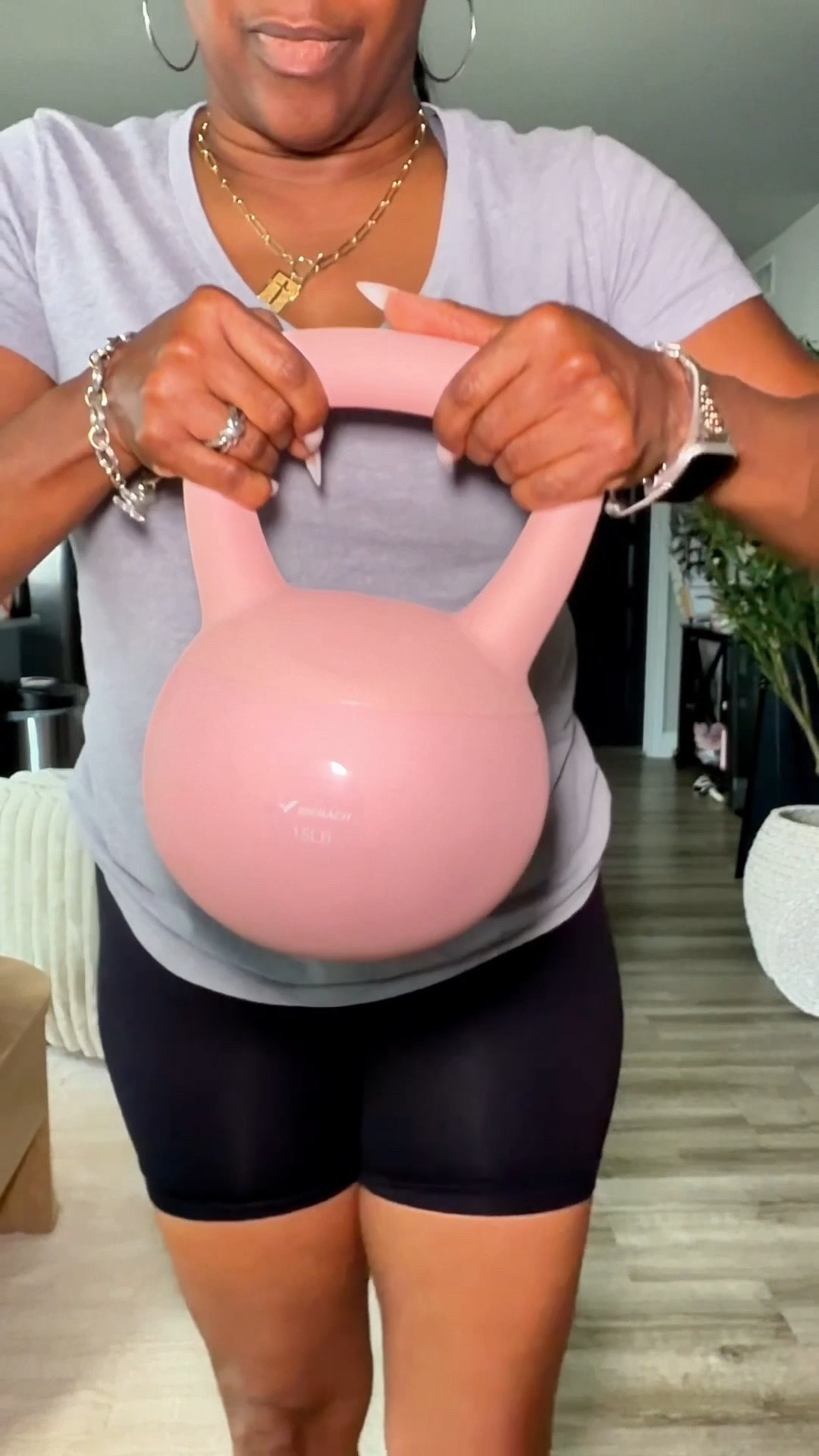 If you've been wanting to lift at home but felt low-key intimidated by those hard metal kettlebells... this soft kettlebell by Merach is SUCH a game changer !

#momfitnessjourney
#HomeWorkoutEssentials #BeginnerStrengthTraining #KettlebellWorkout #pinkgym #FitnessForWomen

@Merachfitness

#LTKselfcare #LTKActive #LTKfitnessgoals