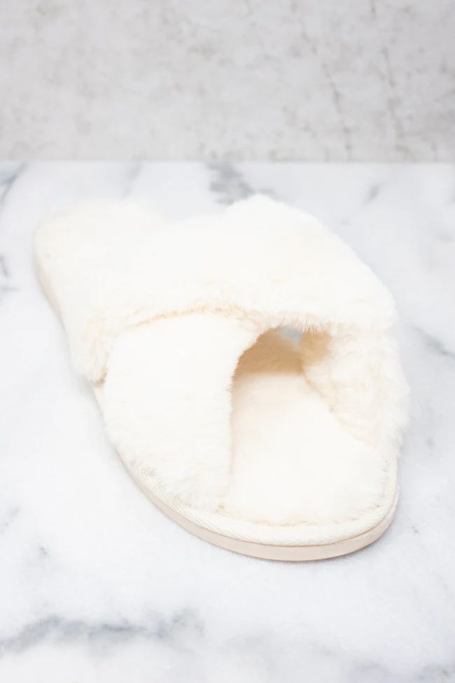Dreaming Of Winter Cream Fuzzy Slippers FINAL SALE | The Pink Lily Boutique