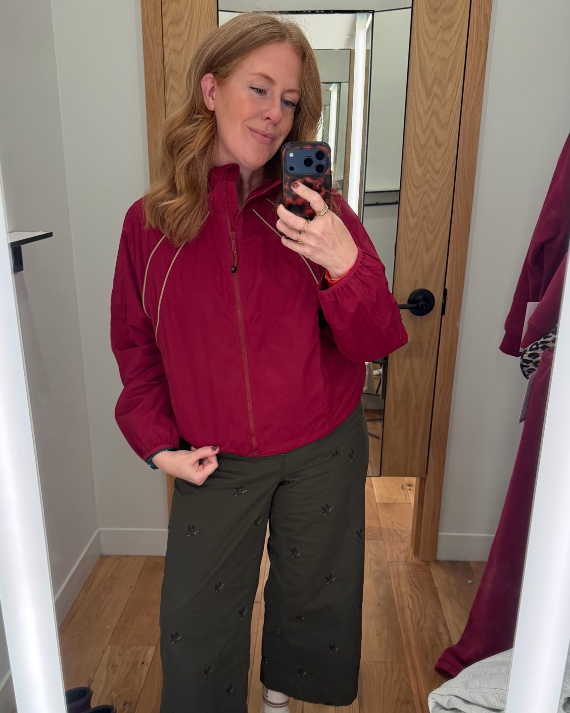 @lululemon try on! so many cute things but took home the jogger set because it's the softest thing i've ever put on my body. wearing mediums.