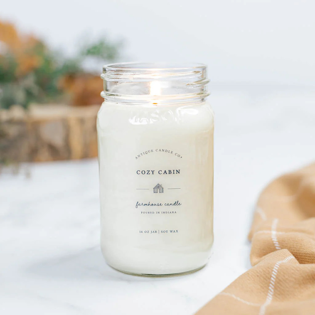 Cozy Cabin 16 oz candle | Antique Candle Co.