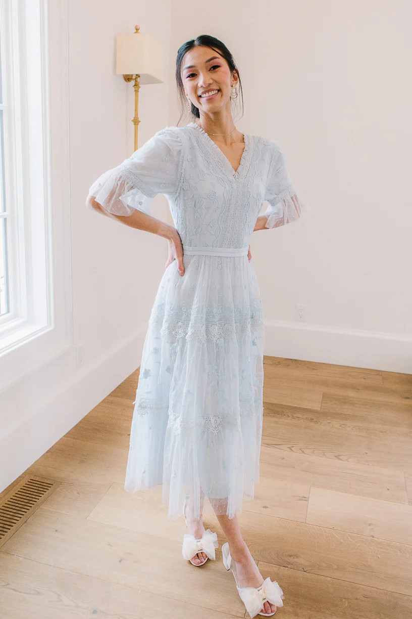 Jules Dress in Baby Blue | Ivy City Co