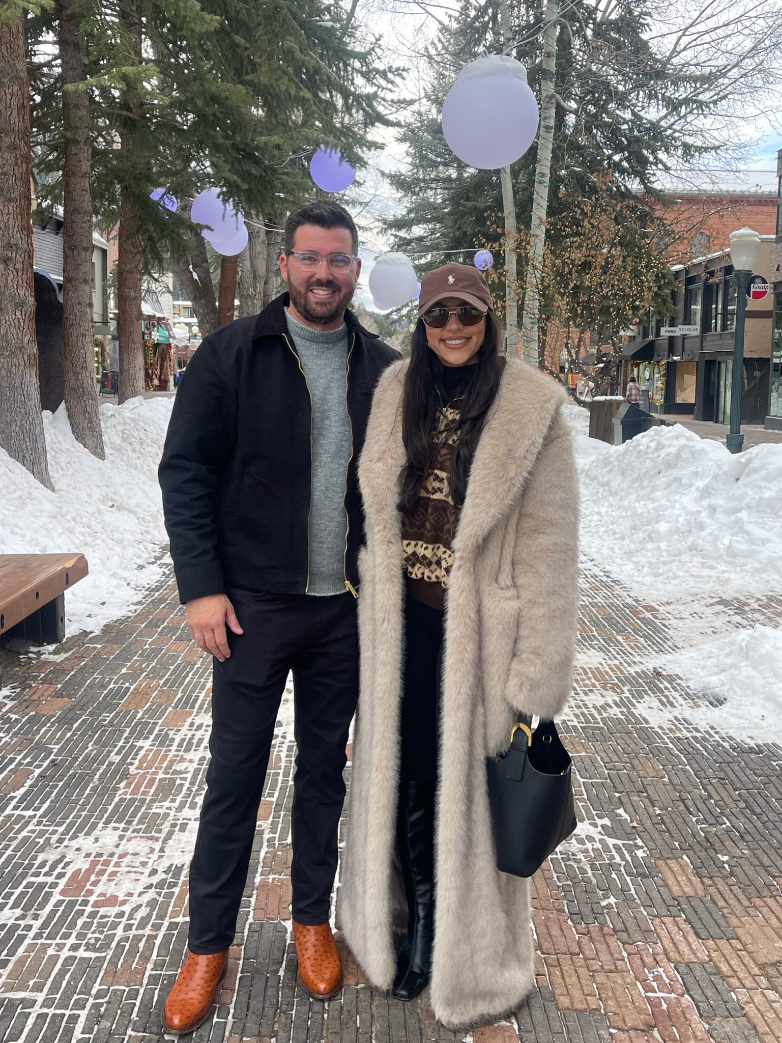 Shopping in Aspen faux fur coat outfit 

#LTKSeasonal #LTKStyleTip #LTKTravel