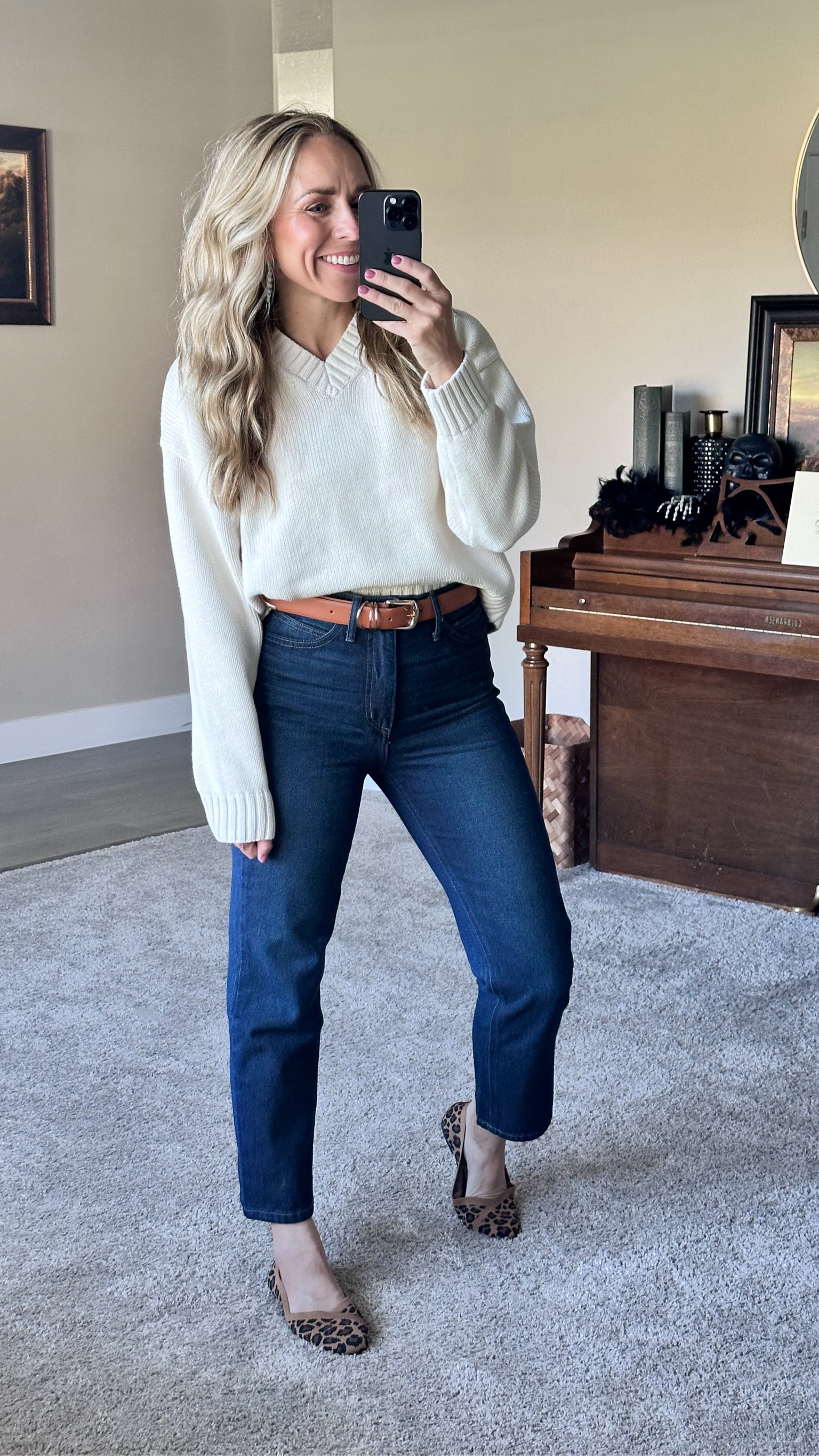 Fall mom outfit! 

#LTKStyleTip #LTKSeasonal #LTKFindsUnder50