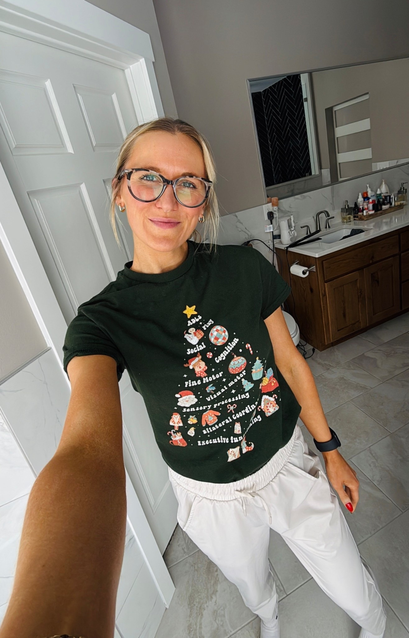 Can’t resist a holiday OT shirt! 🎄🎁

#LTKGiftGuide #LTKWorkwear #LTKHoliday