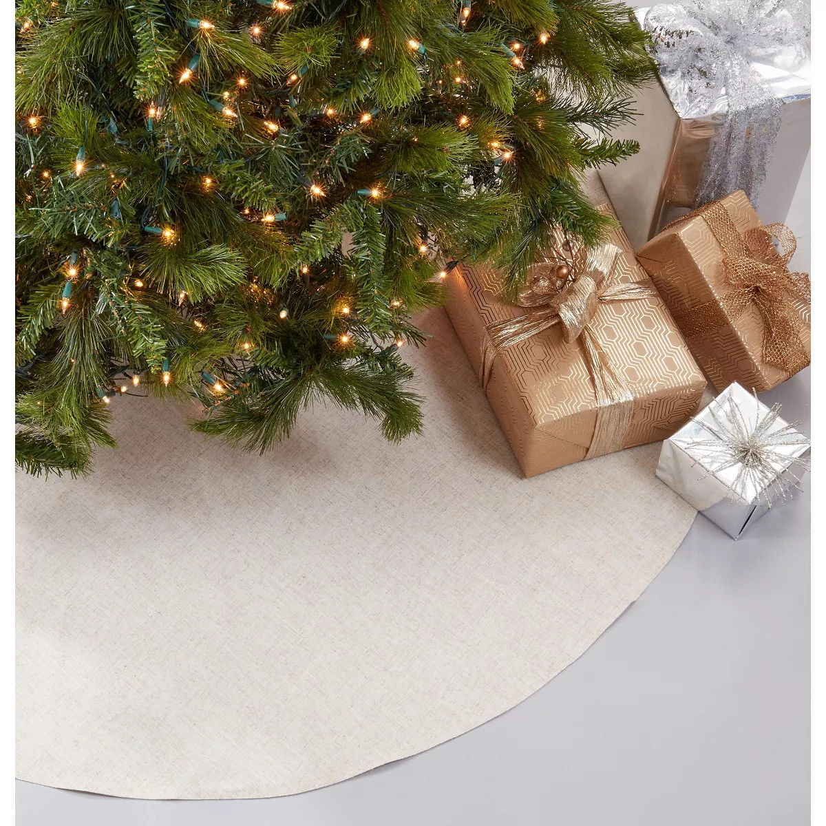 Saro Lifestyle Linen Blend Holiday Christmas Tree Skirt | Target